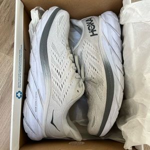 Men’s Hoka Clifton 8, size 10 wide